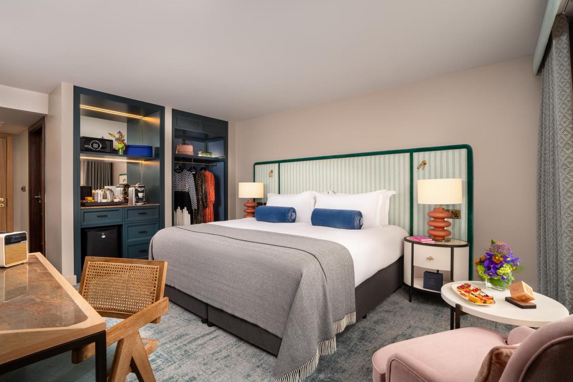 undefined The Green 5