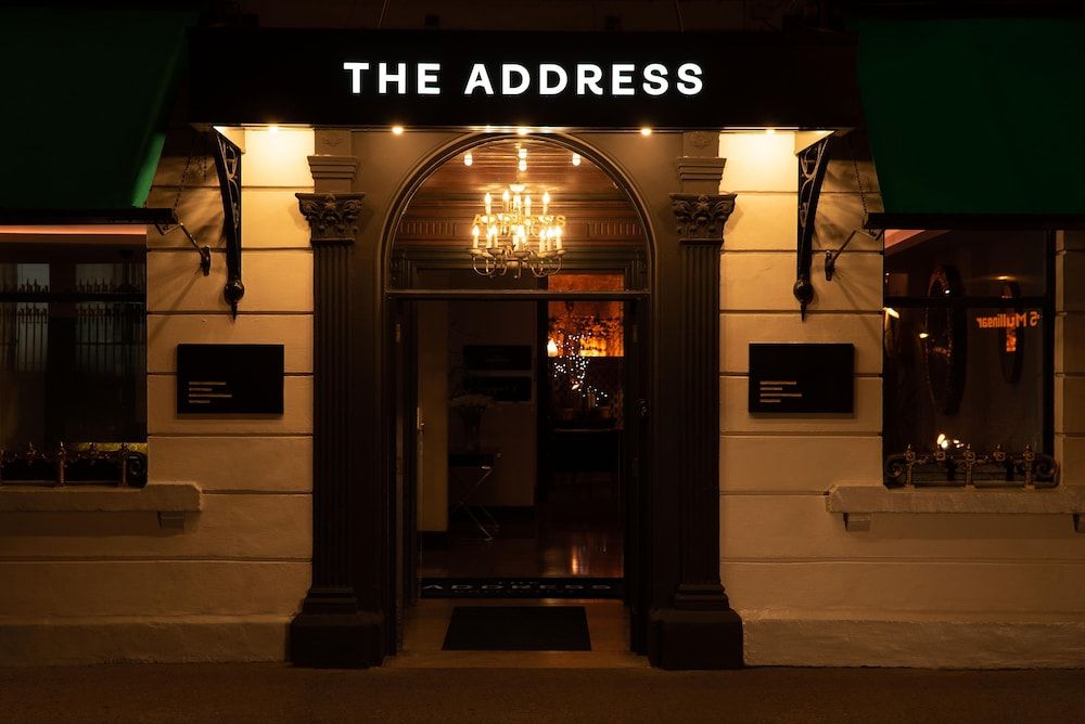undefined The Address Connolly 9