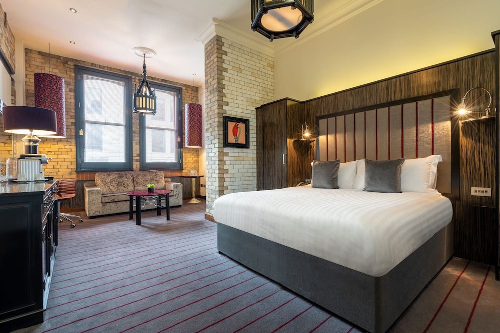 undefined The Trinity City Hotel 9