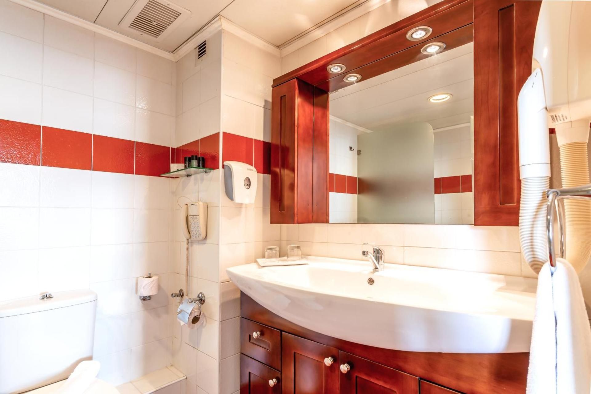 Jerusalem Gate Hotel Deluxe Suite 3