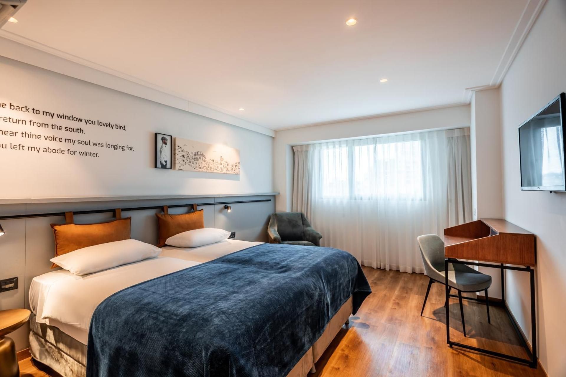 Deluxe Room - Friday dinner complimentary
