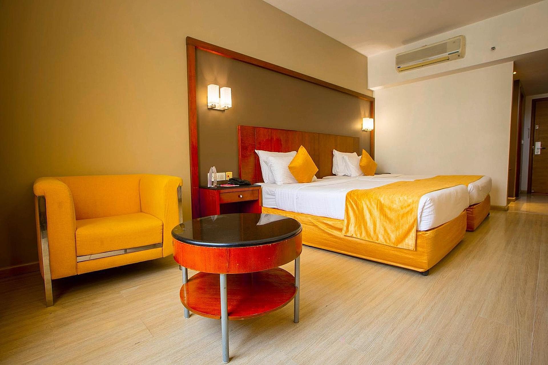  Featherlite Evoma Hotel Deluxe Double or Twin Room