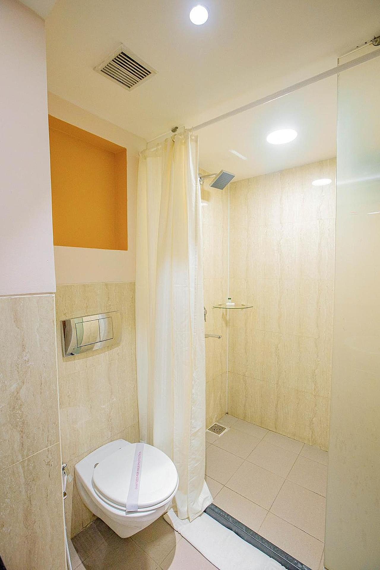  Featherlite Evoma Hotel Deluxe Double or Twin Room 3