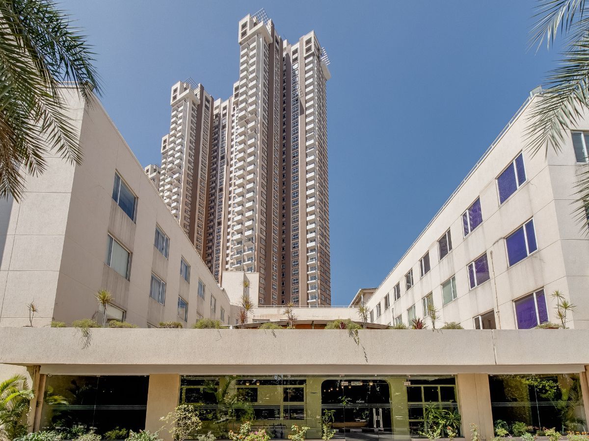undefined  Featherlite Evoma Hotel