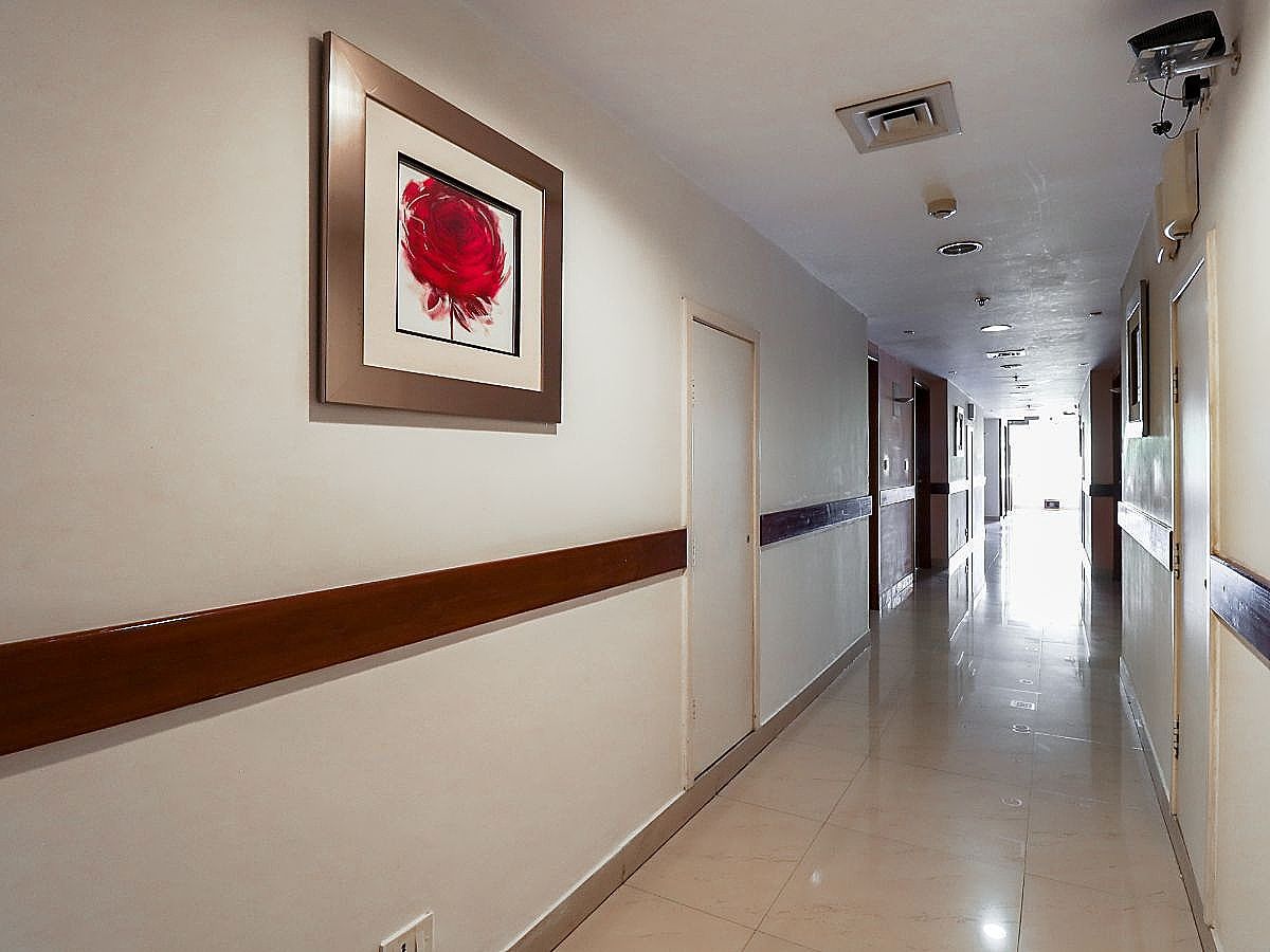 undefined  Featherlite Evoma Hotel 5