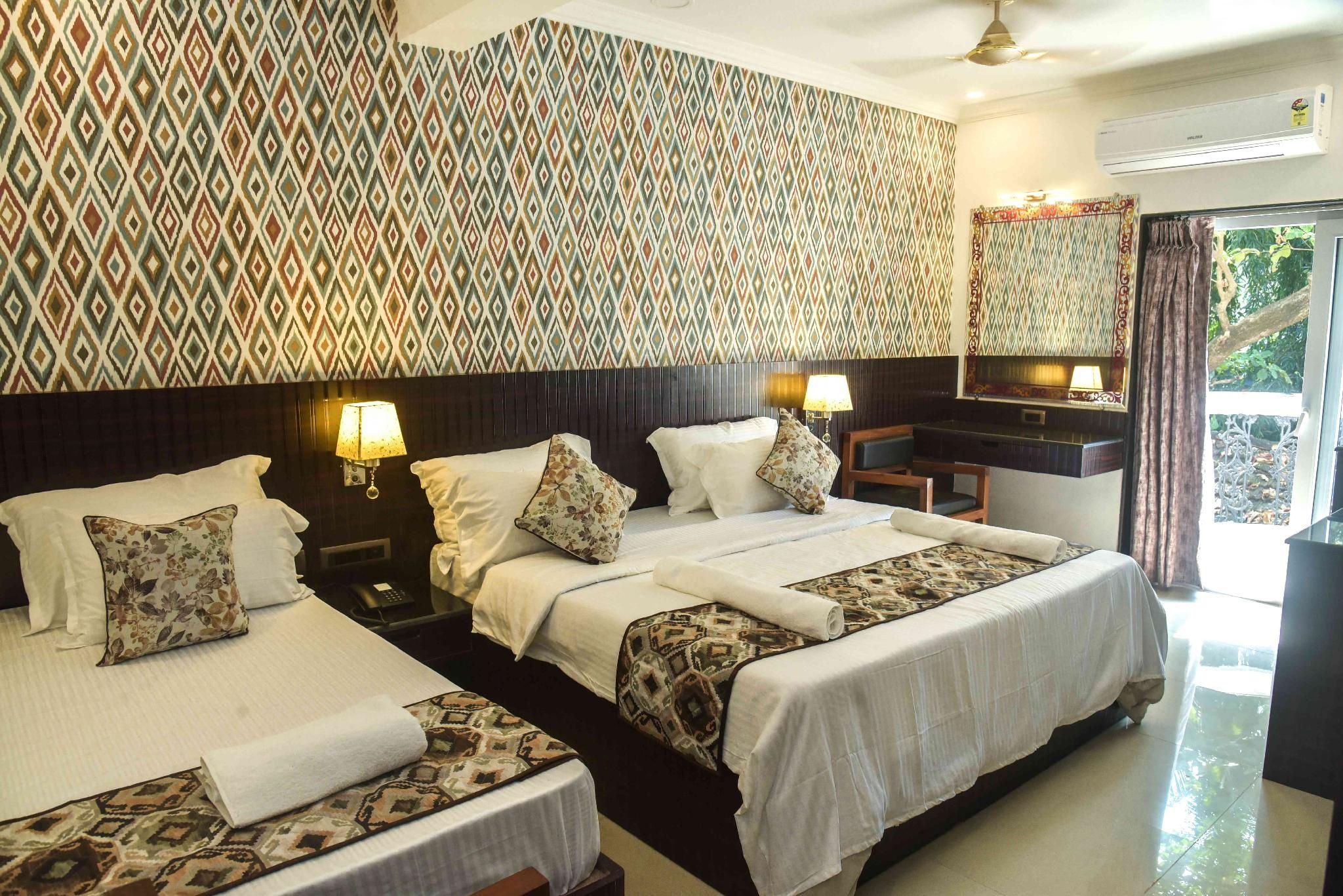 Superior Suite with Balcony