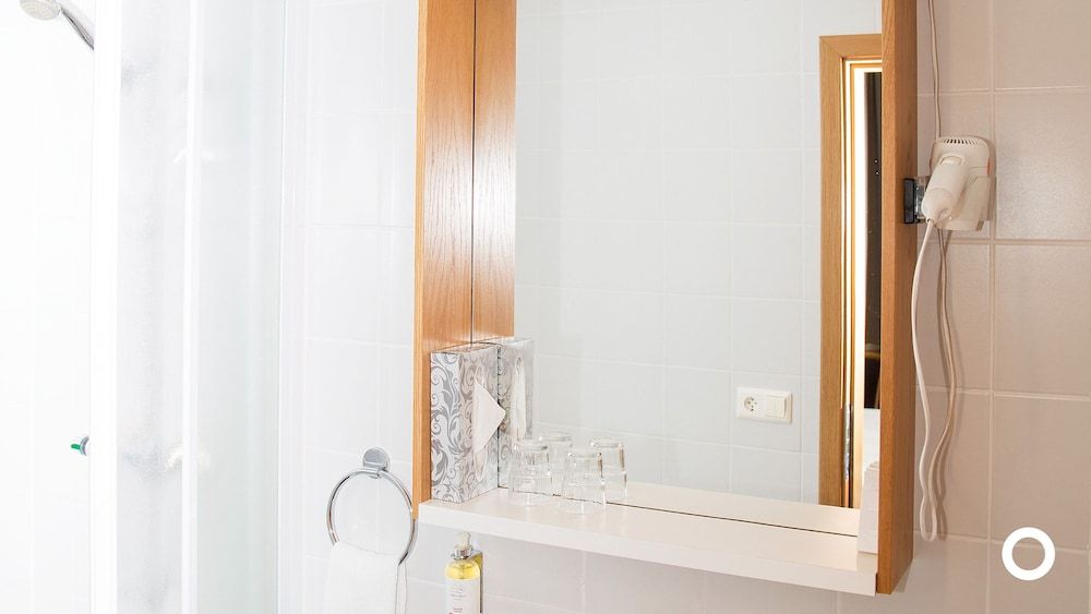 undefined Center Hotels Skjaldbreið 9