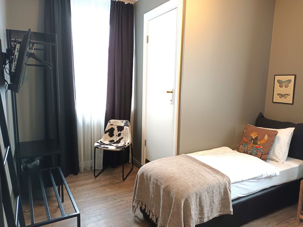 Hotel Leifur Eiriksson Standard Double or Twin Room 14
