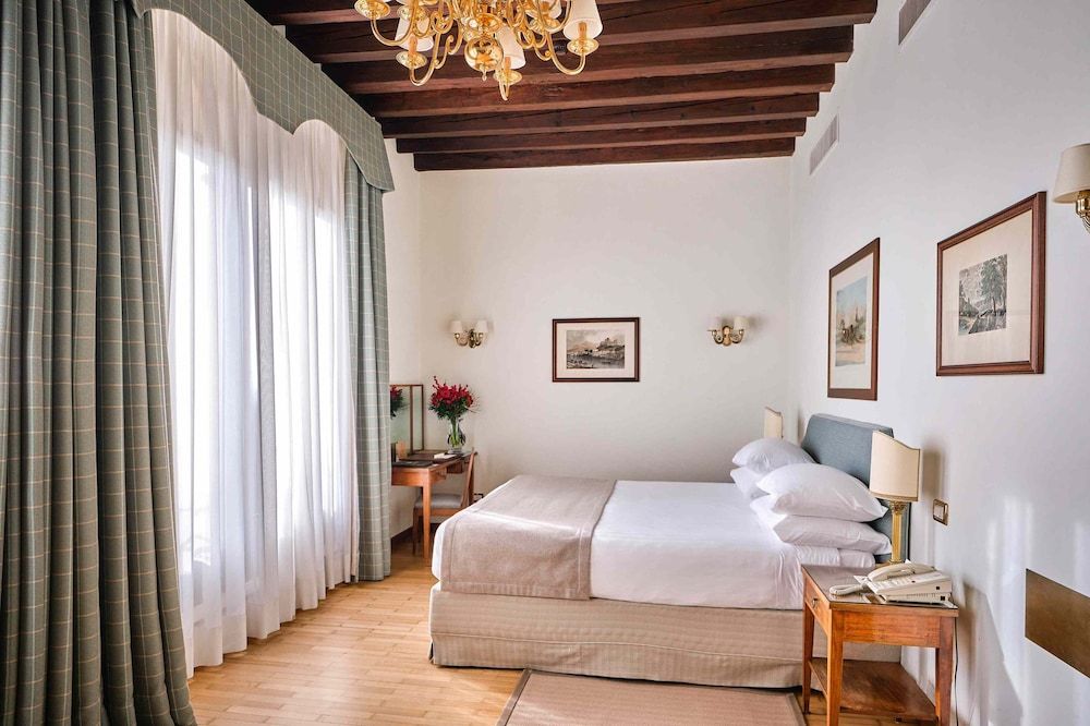 Hotel Villa Cipriani Junior Suite (Premier) 2