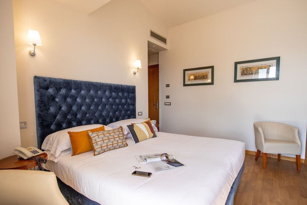 Dal Moro Gallery Hotel Comfort Double or Twin Room