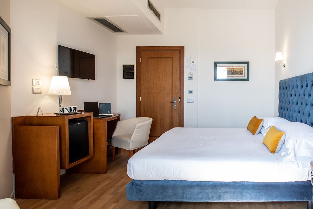 Dal Moro Gallery Hotel Comfort Double or Twin Room 2