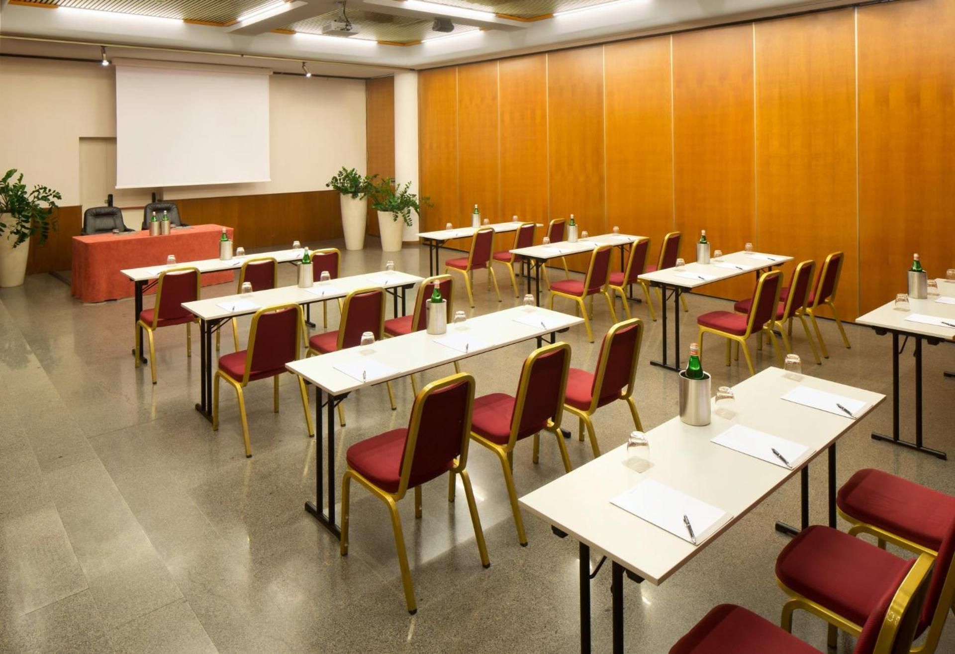 meeting room / ballrooms