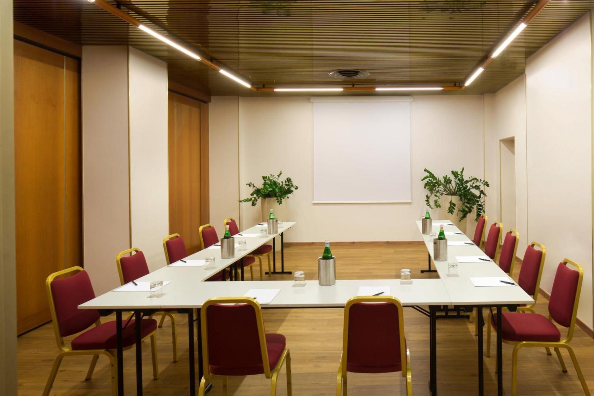 meeting room / ballrooms