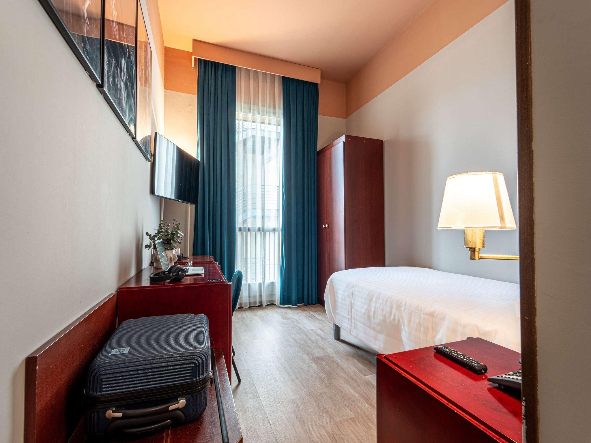 Classic single room