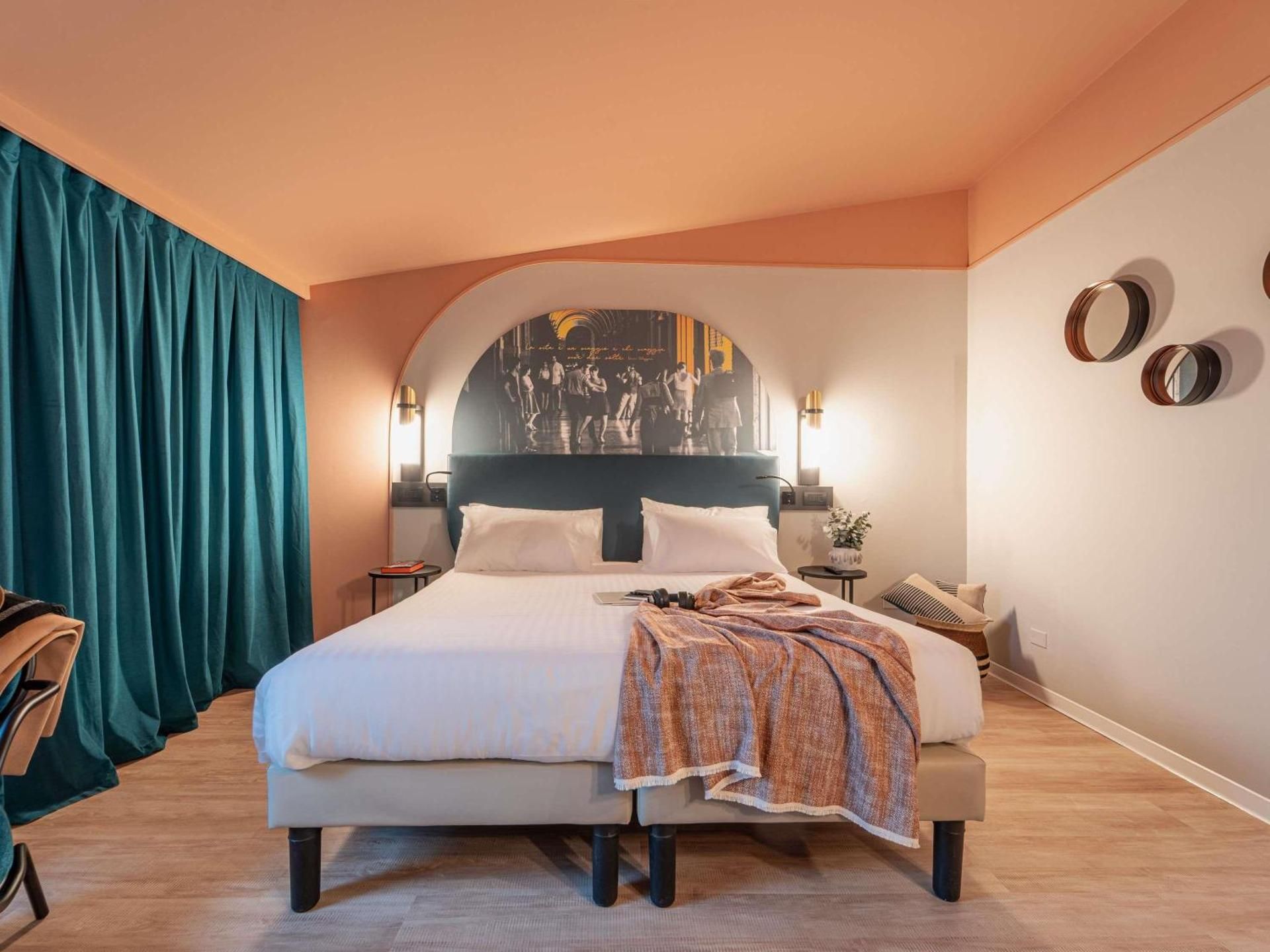Deluxe Room with 1 double bed with Balcony