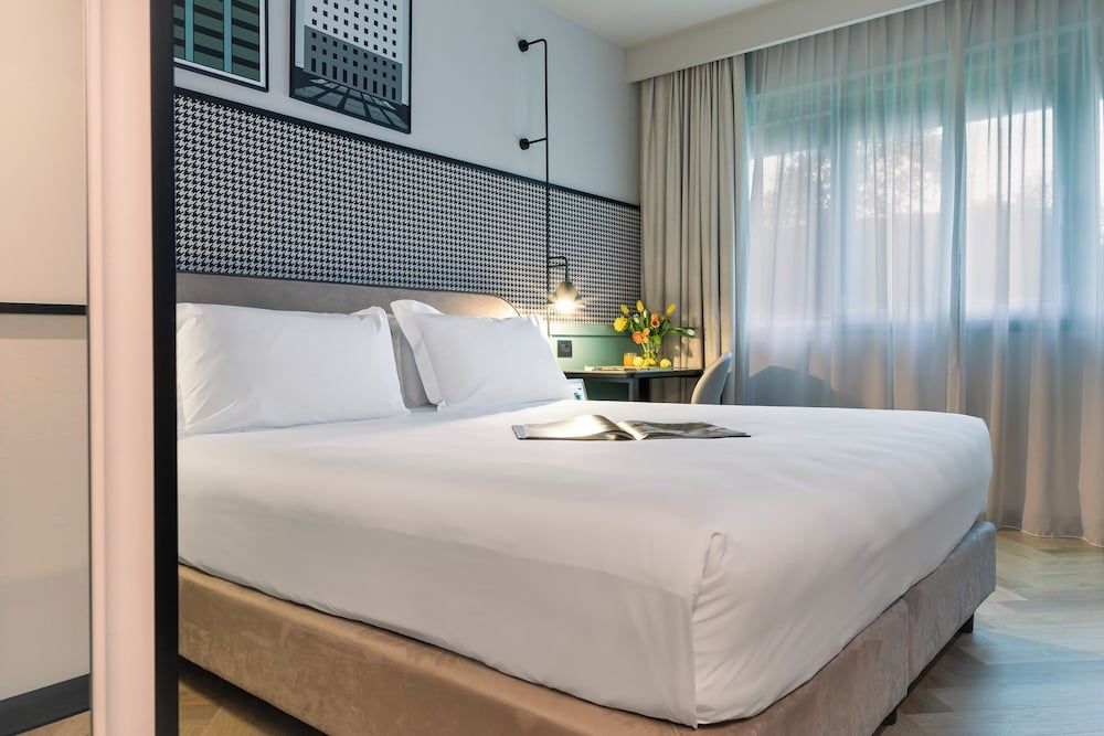 undefined Living Place Hotel 3