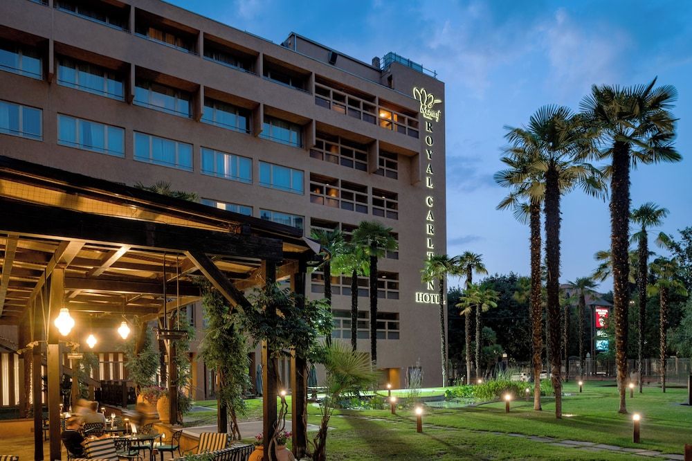 undefined Royal Hotel Carlton 5