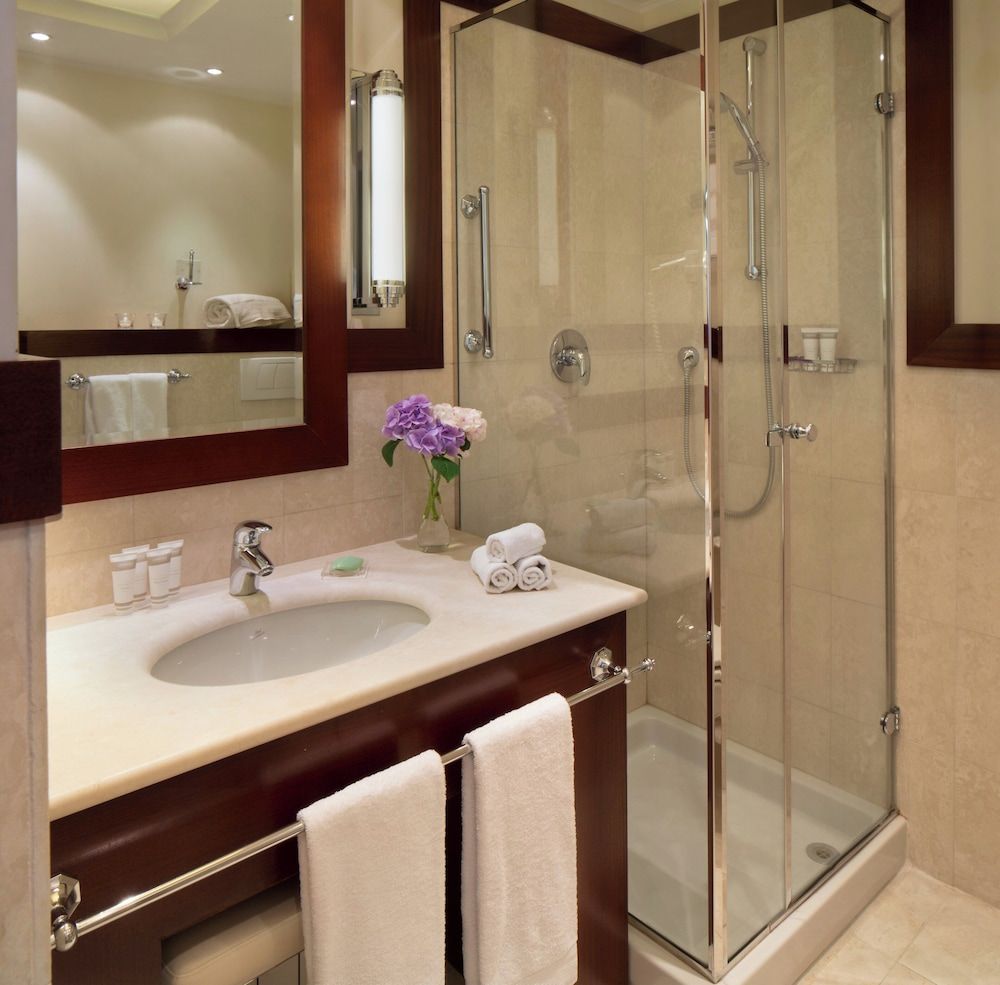 undefined Starhotels Excelsior 6