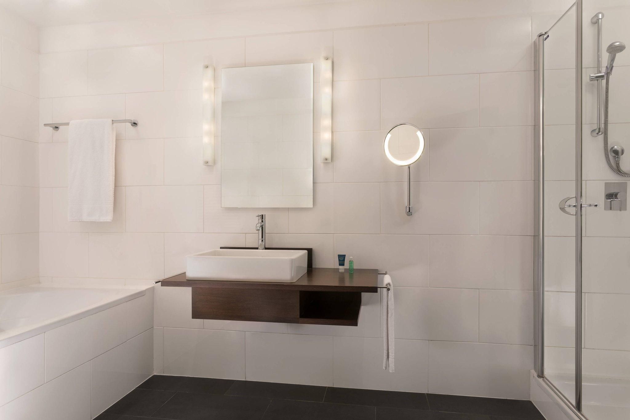 Classic, Suite, 1 King