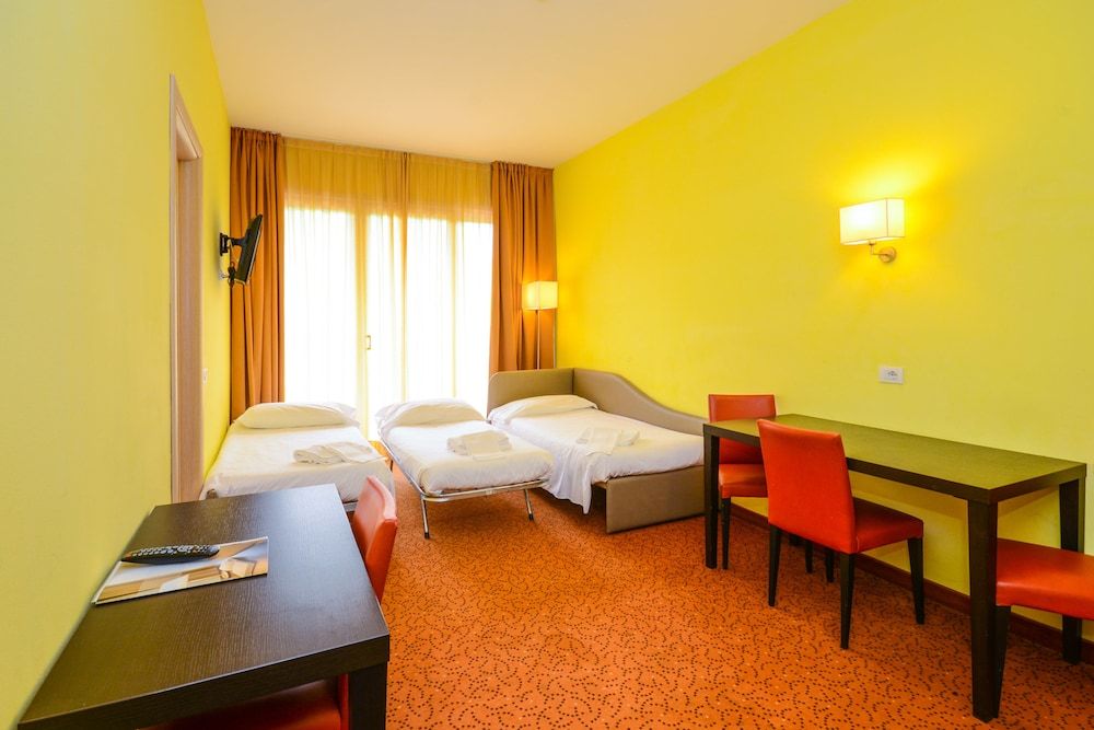 Regal Hotel Apartment, 1 Bedroom 15