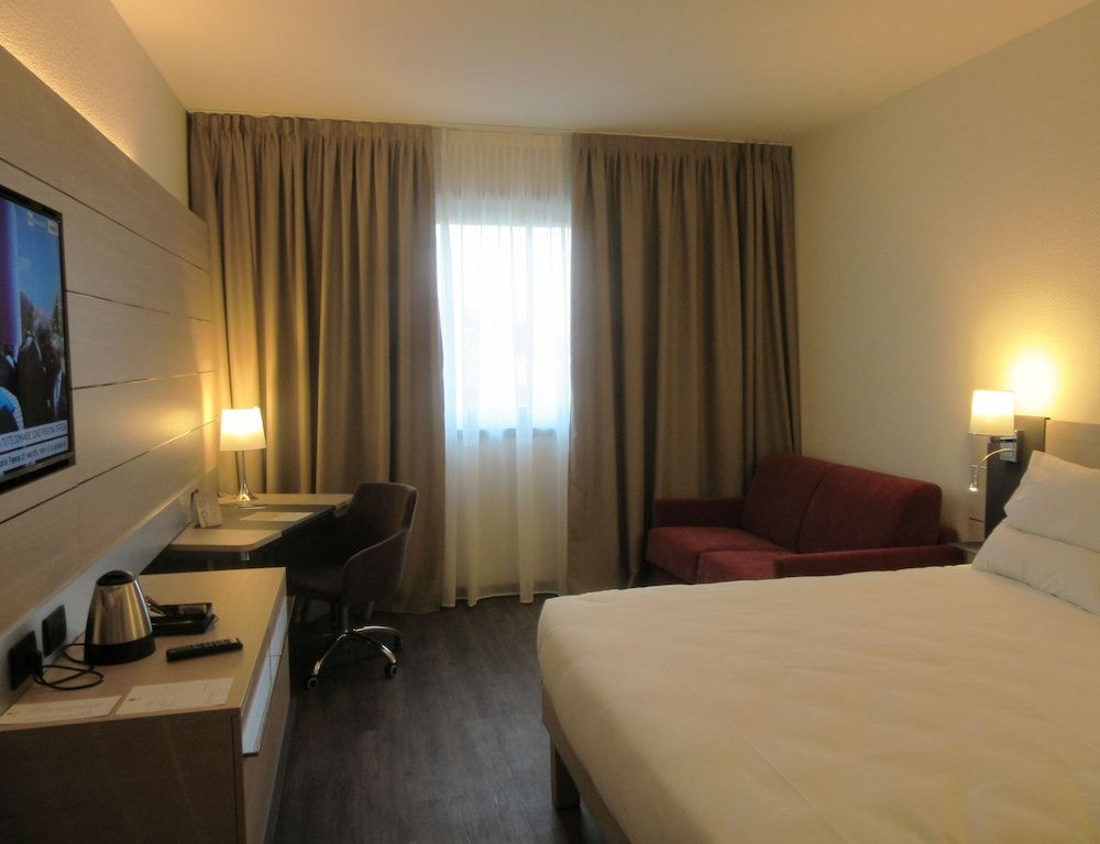 Superior Room, 1 King Bed with Sofa bed