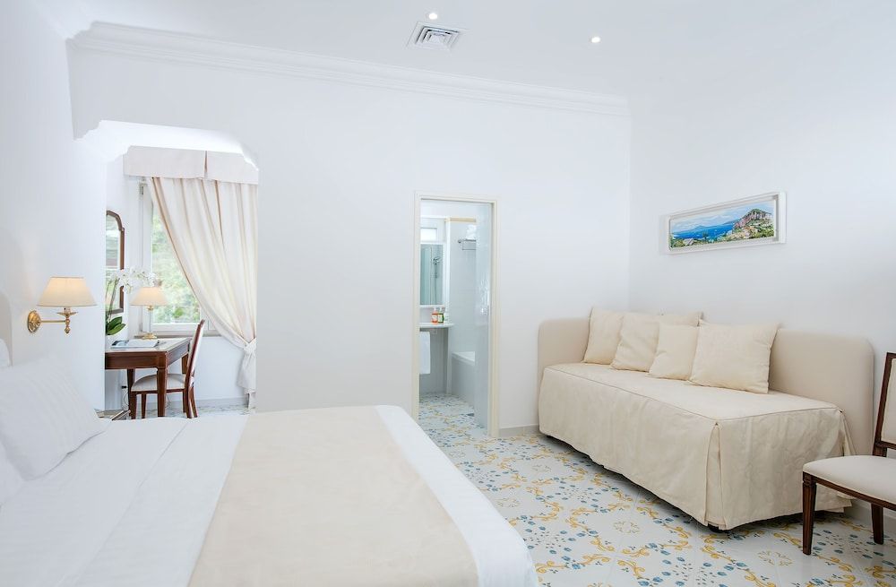 undefined Hotel Syrene 4