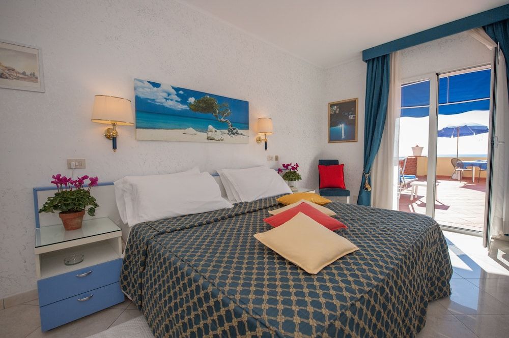 undefined Hotel Weber Ambassador 4