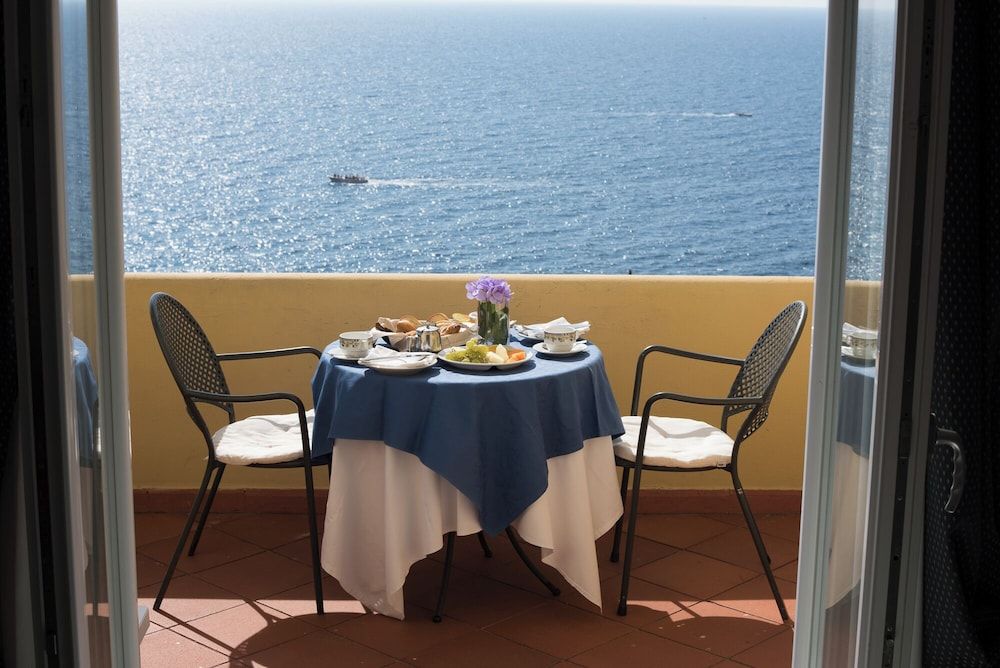 undefined Hotel Weber Ambassador