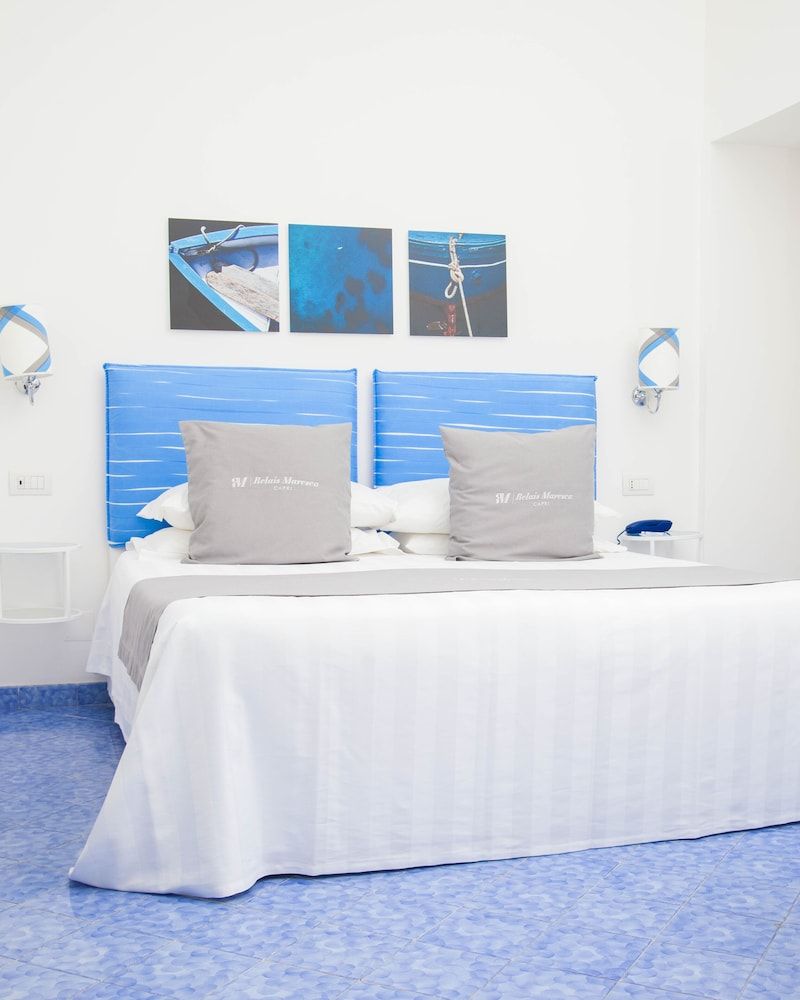 Relais Maresca Luxury Small Hotel Classic Double room with queen bed or 2 separated beds 3