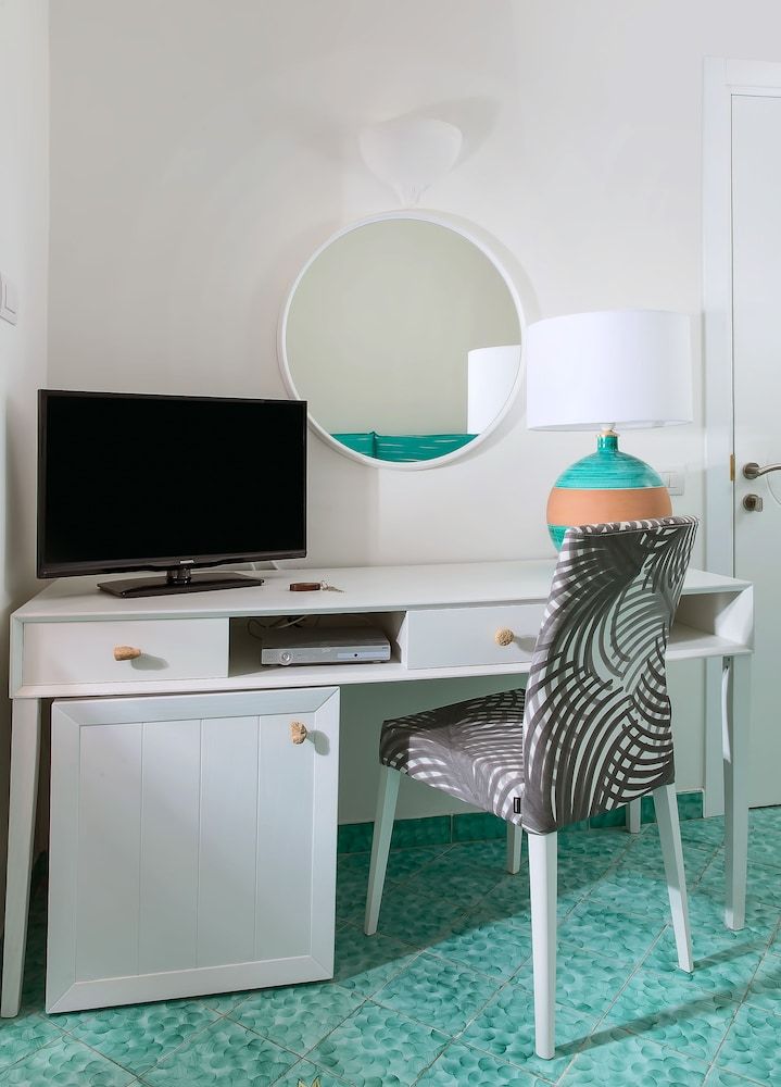 Relais Maresca Luxury Small Hotel Classic Double room with queen bed or 2 separated beds 6