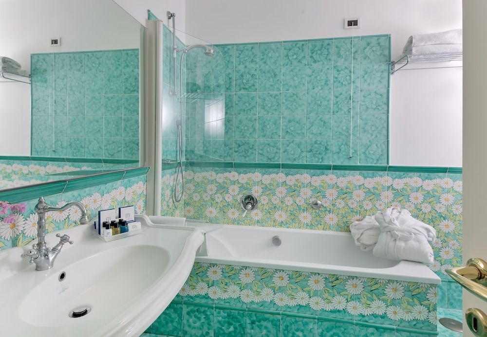 Relais Maresca Luxury Small Hotel Classic Double room with queen bed or 2 separated beds 5