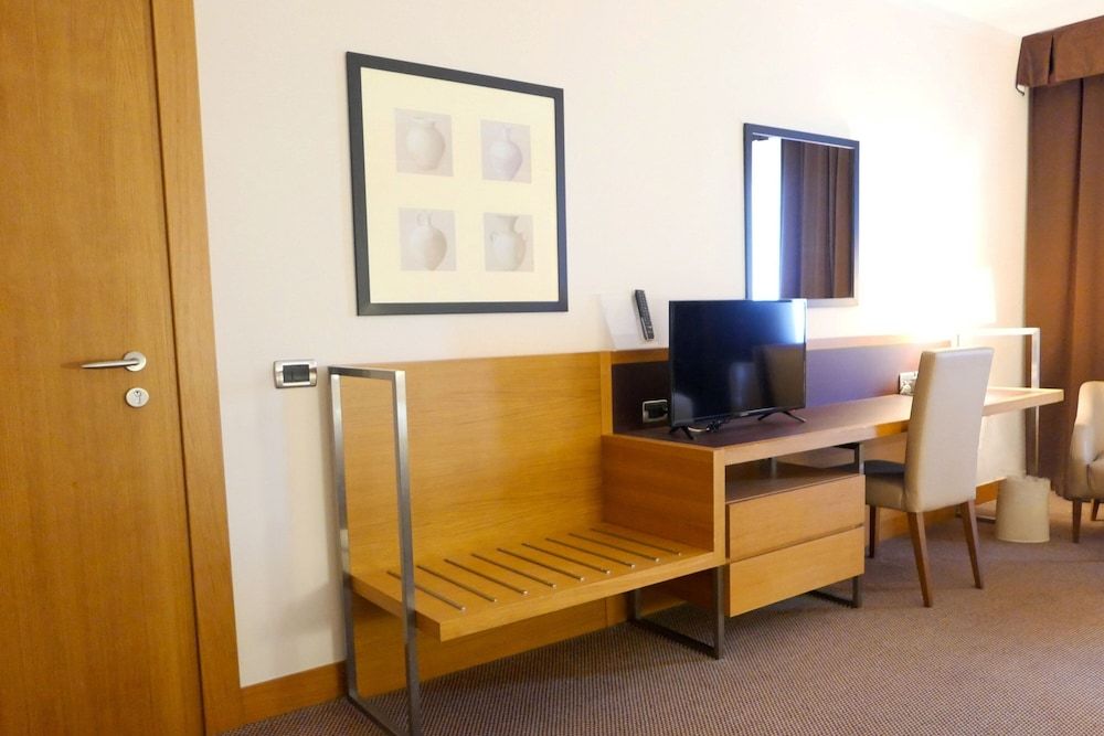 Plaza Caserta Standard Room, 2 Double Beds, Non Smoking 4