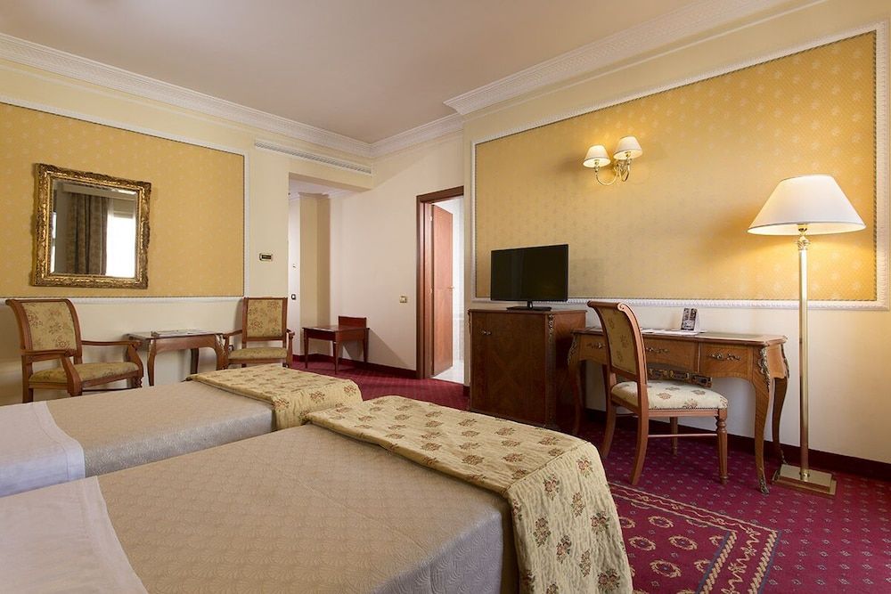 Grand Hotel Vanvitelli Double Room Single Use 3