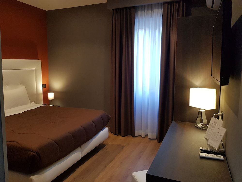 Hotel Europa Art Caserta Superior Double Room 5