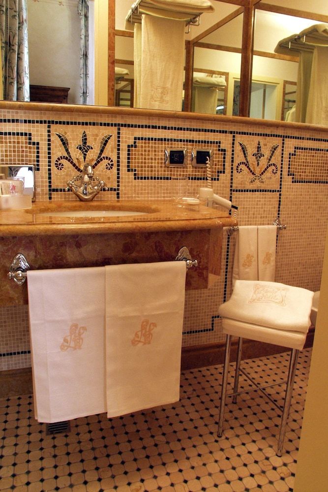 Liberty Hotel Comfort Single Room 4