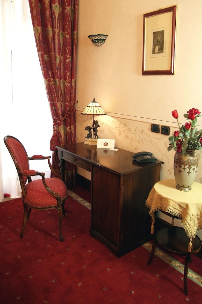 Liberty Hotel Comfort Single Room 6