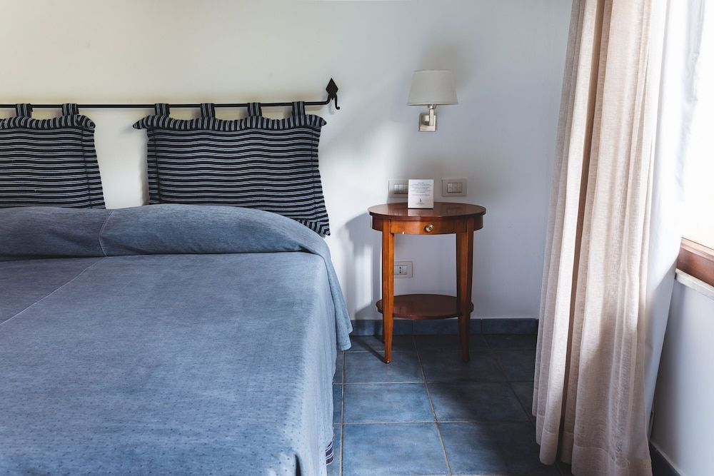 Standard Room, 1 Double or 2 Twin Beds