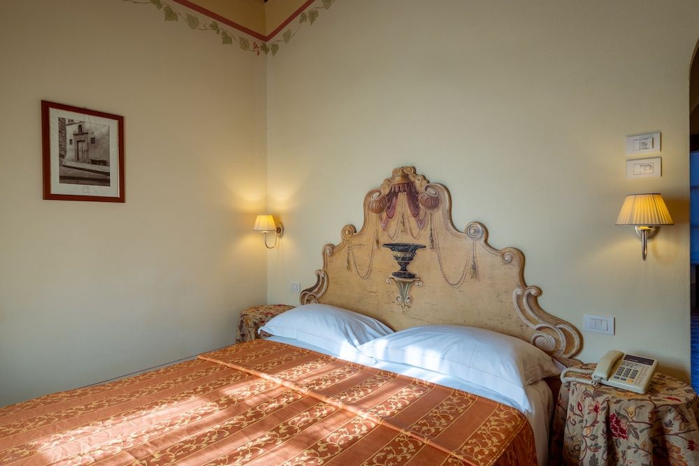 Economy Room