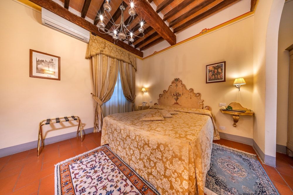 Classic Double Room