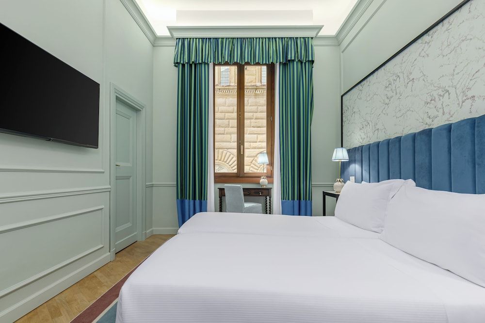 Room Mate Collection Isabella, Florence Standard Double Room 7