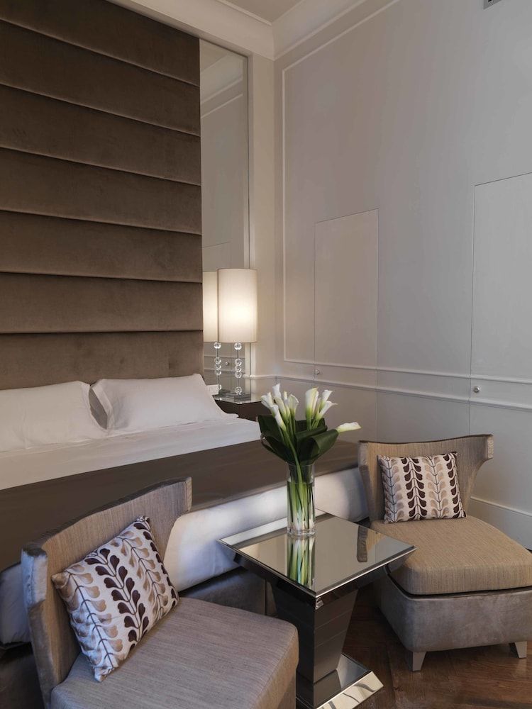 undefined Brunelleschi Hotel 8