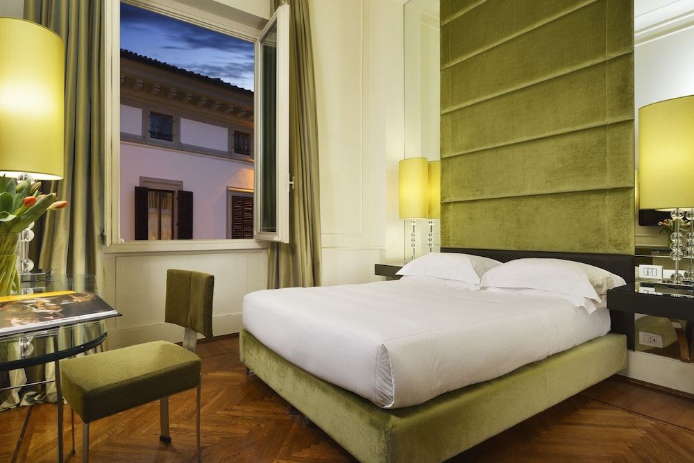 Brunelleschi Hotel Classic Room 3