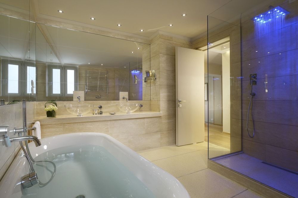 undefined Grand Hotel Minerva 4