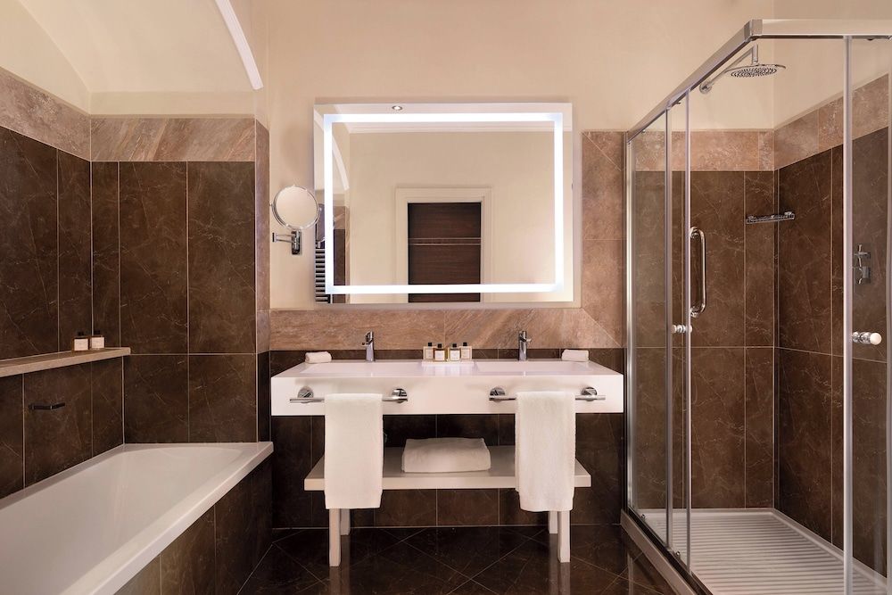 Royal Suite, 1 Bedroom, Non Smoking (Urban)