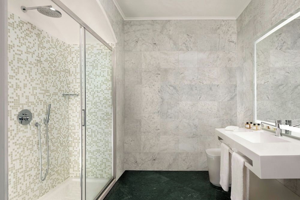 Sina Villa Medici, Autograph Collection Superior Room, 1 King Bed, Non Smoking 5