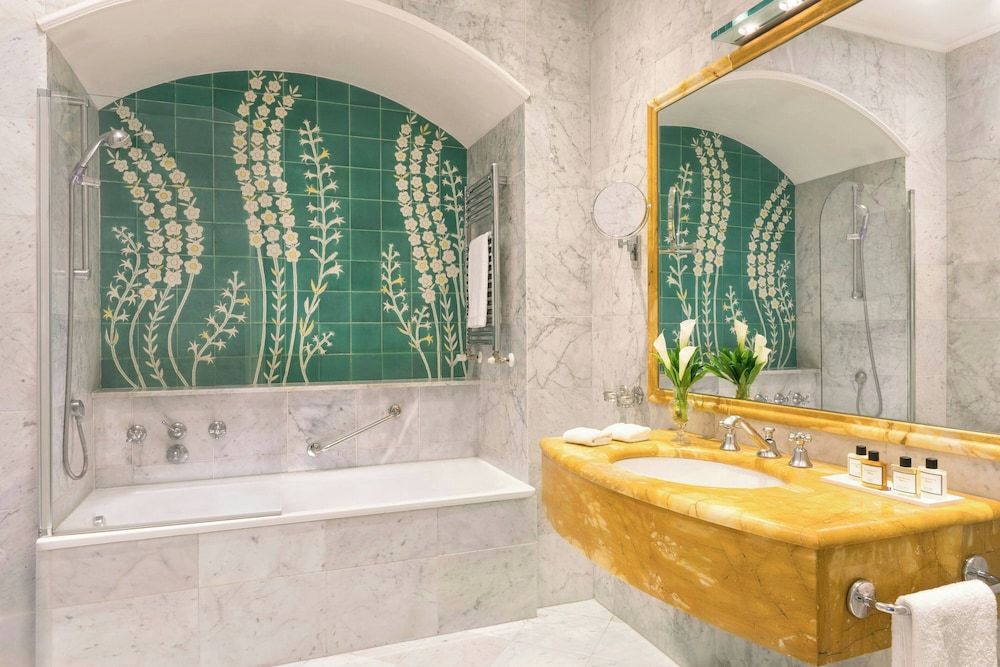 undefined Sina Villa Medici, Autograph Collection 10