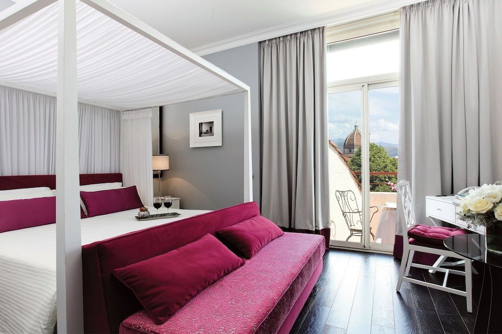 Premium Room, 1 King Bed, Non Smoking, Balcony