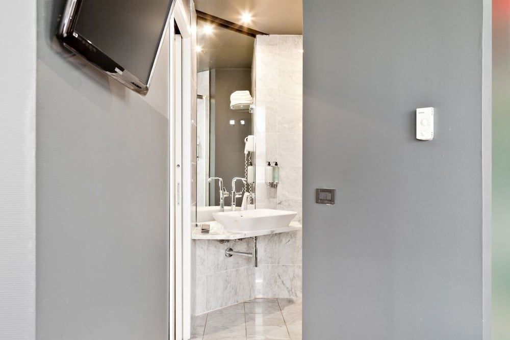 undefined Italiana Hotels Florence 8