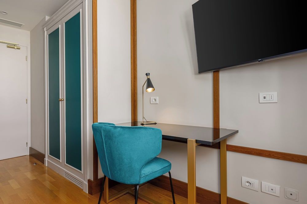 undefined Room Mate Luca, Florence 10