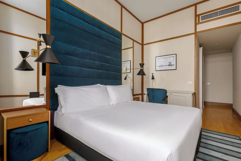 Room Mate Luca, Florence Standard Double or Twin Room 6